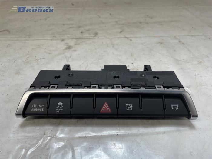 Usados Interruptor Audi e-tron GT (F83) GT Competition 93 kWh Precio € 75,00 Norma de margen ofrecido por Autobedrijf Brooks