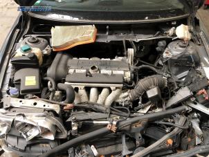 Używane Pompa klimatyzacji Volvo V70 (SW) 2.4 20V 170 Cena € 60,00 Procedura marży oferowane przez Autobedrijf Brooks