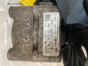Pompe de direction d'un Volvo V70 (SW) 2.4 20V 170 2005