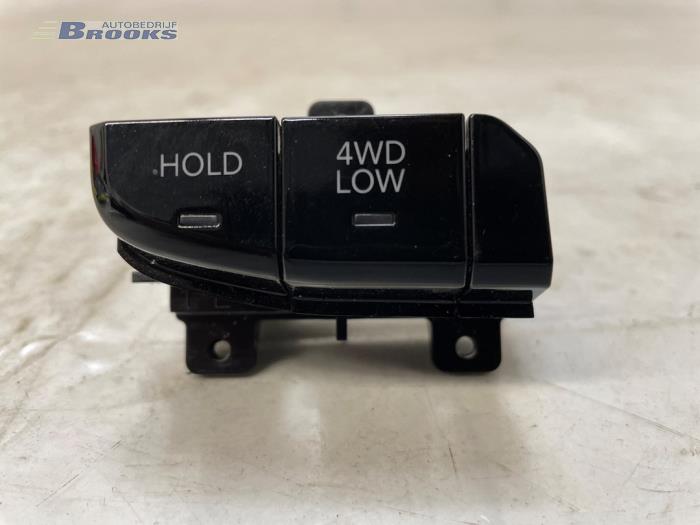 Usados Interruptor Jeep Compass II (MP) 1.3 4XE 240 16V 4x4 Precio € 30,00 Norma de margen ofrecido por Autobedrijf Brooks