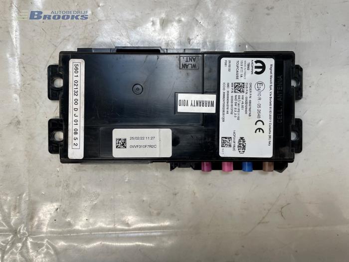 Usagé Module navigation Jeep Compass II (MP) 1.3 4XE 240 16V 4x4 Prix € 300,00 Règlement à la marge proposé par Autobedrijf Brooks