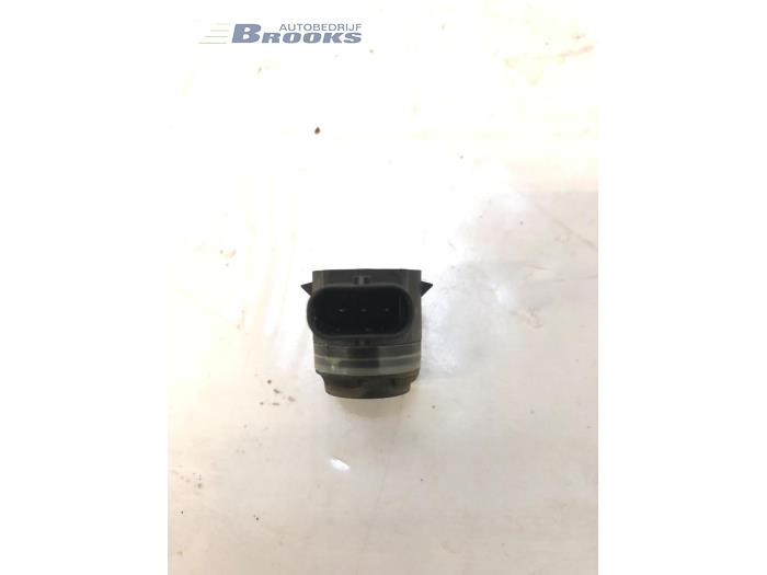 Parkeringssensor från en Audi e-tron Sportback (GEA) 50 2020