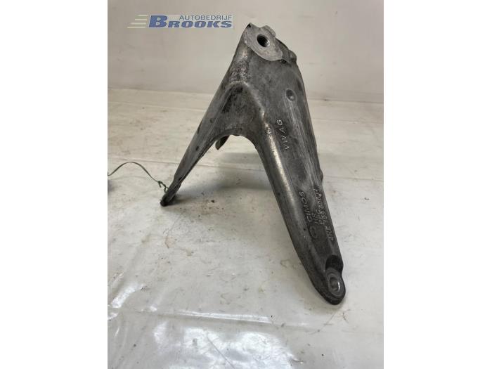 Usagé Support moteur Audi e-tron Sportback (GEA) 50 Prix € 15,00 Règlement à la marge proposé par Autobedrijf Brooks