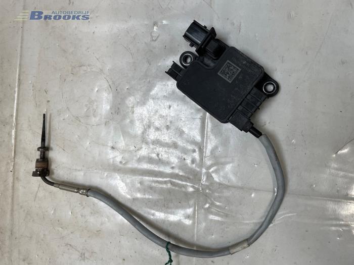 Usagé Sensor température d’échappement Jeep Compass II (MP) 1.3 4XE 240 16V 4x4 Prix sur demande proposé par Autobedrijf Brooks