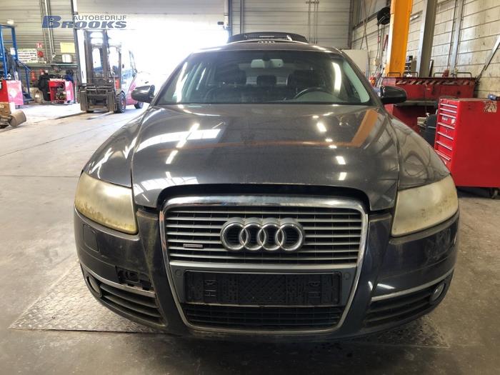 Używane Pólwal Audi A6 (C6) 3.2 V6 24V FSI Quattro Cena € 90,00 Procedura marży oferowane przez Autobedrijf Brooks