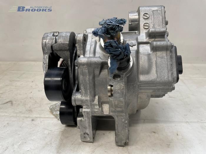 Gebrauchte Dynamo Jeep Compass II (MP) 1.3 4XE 240 16V 4x4 Preis € 1.500,00 Margenregelung angeboten von Autobedrijf Brooks