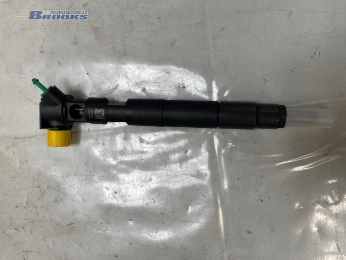 Neuf Injecteurs Mercedes Sprinter 3,5t (906.13/906.23) 310 CDI 16V Prix € 544,50 Prix TTC proposé par Autobedrijf Brooks