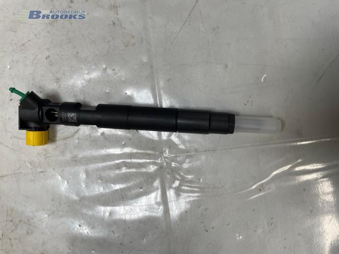 Neuf Injecteurs Mercedes Sprinter 3,5t (906.13/906.23) 310 CDI 16V Prix € 544,50 Prix TTC proposé par Autobedrijf Brooks