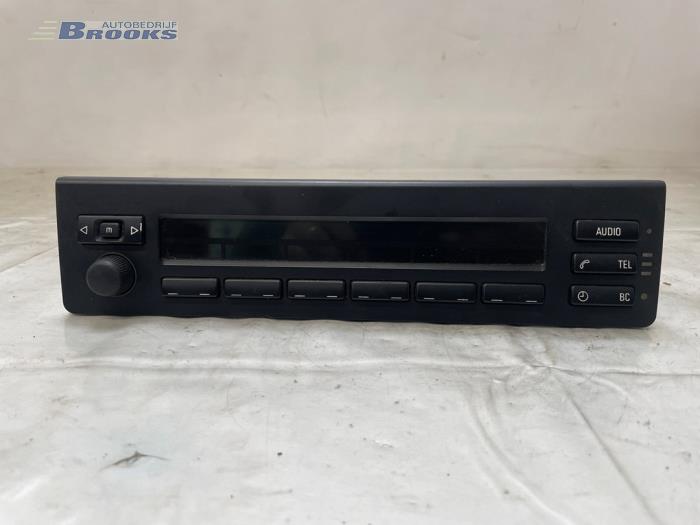 Używane Panel obslugi radia BMW 5 serie (E39) 525 tds Cena € 40,00 Procedura marży oferowane przez Autobedrijf Brooks