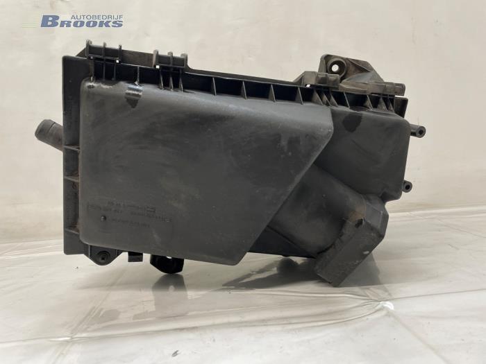 Gebrauchte Luftfiltergehäuse Volkswagen Golf IV (1J1) 1.6 Preis € 15,00 Margenregelung angeboten von Autobedrijf Brooks