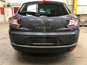 Begagnade Bakre stötfångare Renault Megane III Grandtour (KZ) 1.2 16V TCE 130 Pris € 200,00 Marginaltabell erbjuds av Autobedrijf Brooks