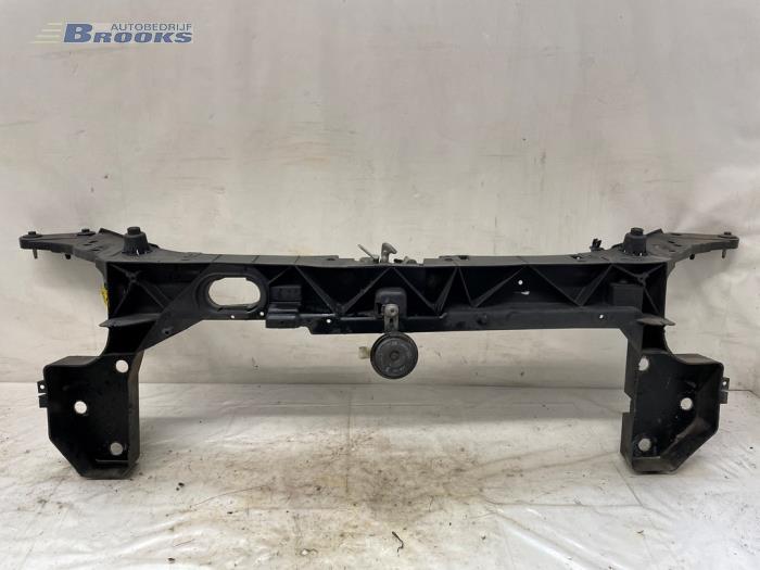 Begagnade Front Renault Clio III (BR/CR) 1.5 dCi FAP Pris € 25,00 Marginaltabell erbjuds av Autobedrijf Brooks