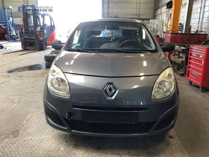 Usagé Pompe à carburant Renault Twingo II (CN) 1.2 Prix € 15,00 Règlement à la marge proposé par Autobedrijf Brooks