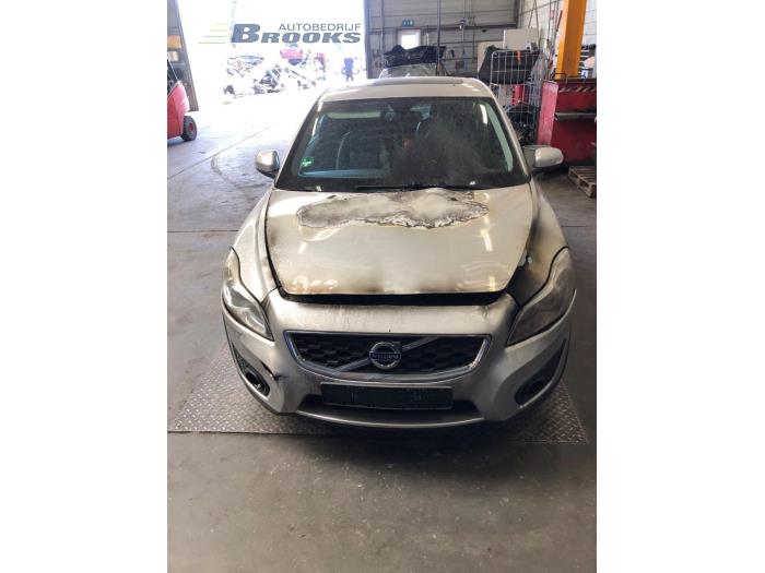 Usagé Pompe à carburant Volvo C30 (EK/MK) 1.6 D 16V Prix € 75,00 Règlement à la marge proposé par Autobedrijf Brooks