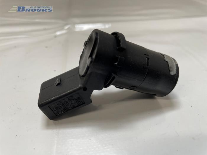 Usados Sensor PDC Audi A4 Cabriolet (B6) 3.0 V6 30V Precio € 15,00 Norma de margen ofrecido por Autobedrijf Brooks