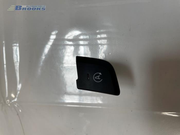 Używane Przelacznik Start/Stop Opel Mokka/Mokka X X 1.4 Turbo 16V 4x2 Cena € 10,00 Procedura marży oferowane przez Autobedrijf Brooks