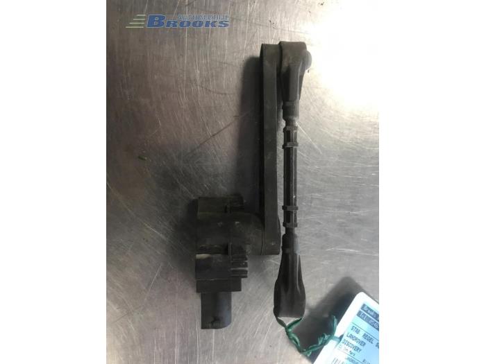Gebrauchte Stabilisierung Regelsensor Landrover Discovery IV (LAS) 3.0 TD V6 24V Preis € 25,00 Margenregelung angeboten von Autobedrijf Brooks