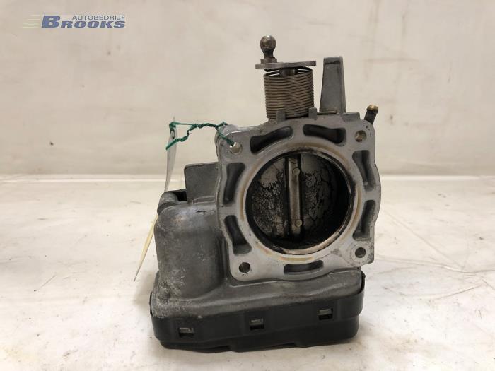 Gebrauchte Drosselklappengehäuse Mercedes C (W202) 1.8 C-180 16V Preis € 50,00 Margenregelung angeboten von Autobedrijf Brooks
