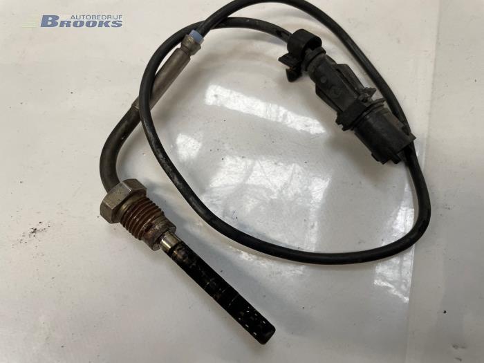 Auspuff Temperatursensor van een Fiat Punto Evo (199) 1.3 JTD Multijet 85 16V Euro 5 2010