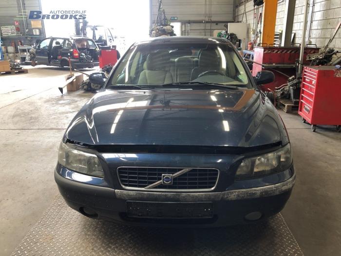 Usagé Pompe carburant électrique Volvo S60 I (RS/HV) 2.4 D5 20V Prix € 70,00 Règlement à la marge proposé par Autobedrijf Brooks