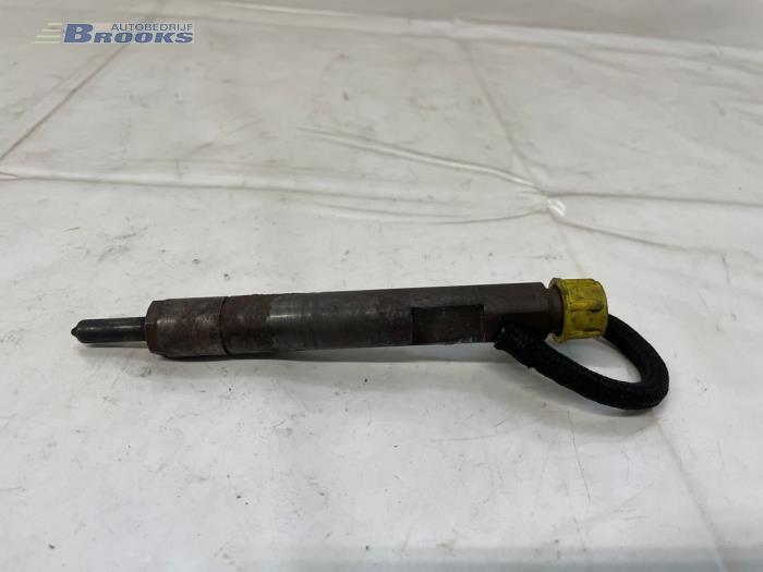 Używane Wtryskiwacz (Diesel) Ford Focus 1 Wagon 1.8 TDdi Cena € 25,00 Procedura marży oferowane przez Autobedrijf Brooks