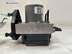 Usados Bomba ABS Mercedes EQV 300 Precio € 1.500,00 Norma de margen ofrecido por Autobedrijf Brooks