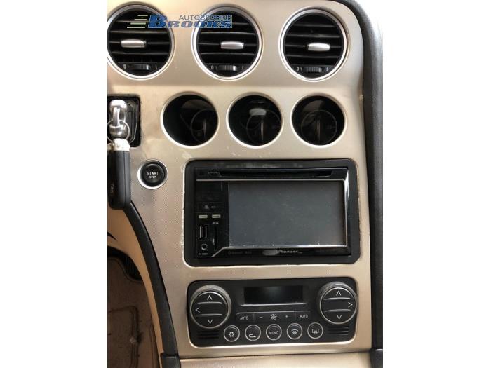 Begagnade Värmekontrollpanel Alfa Romeo 159 Sportwagon (939BX) 2.4 JTDm 20V Pris € 80,00 Marginaltabell erbjuds av Autobedrijf Brooks