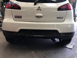 Używane Zderzak tylny Mitsubishi Colt (Z2/Z3) 1.1 12V Cena € 90,00 Procedura marży oferowane przez Autobedrijf Brooks