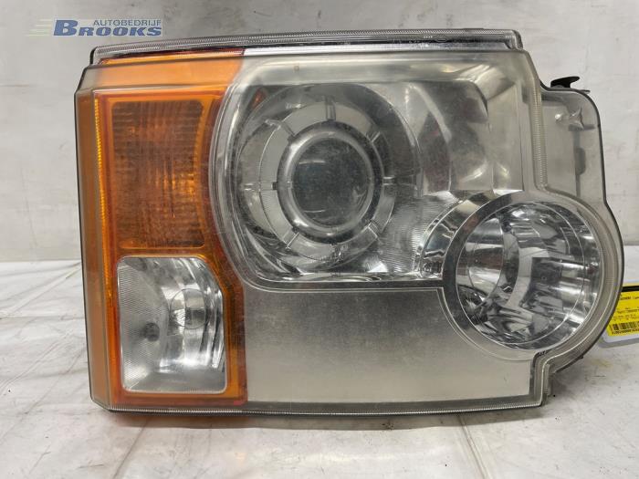 Używane Reflektor prawy Landrover Discovery III (LAA/TAA) 2.7 TD V6 Cena € 220,00 Procedura marży oferowane przez Autobedrijf Brooks
