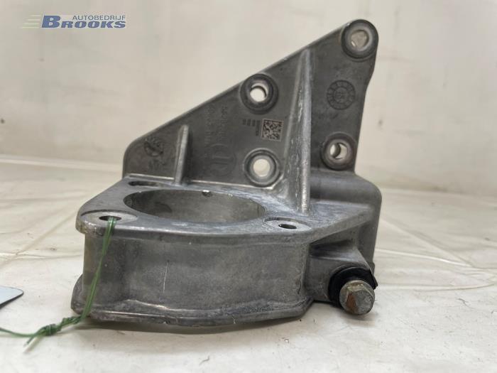 Used Engine mount Jeep Renegade (BU) 1.3 T 16V Price € 25,00 Margin scheme offered by Autobedrijf Brooks