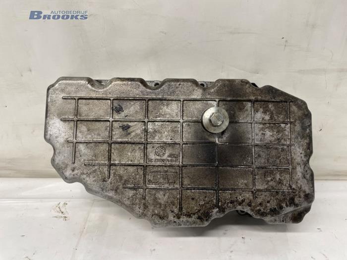 Usagé Couvercle carter Jeep Grand Cherokee (WK/WK2) 3.0 CRD V6 24V Prix € 175,00 Règlement à la marge proposé par Autobedrijf Brooks