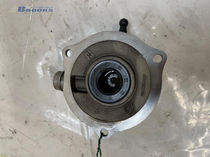 Usagé Couvercle de distribution Jeep Grand Cherokee (WK/WK2) 3.0 CRD V6 24V Prix € 25,00 Règlement à la marge proposé par Autobedrijf Brooks
