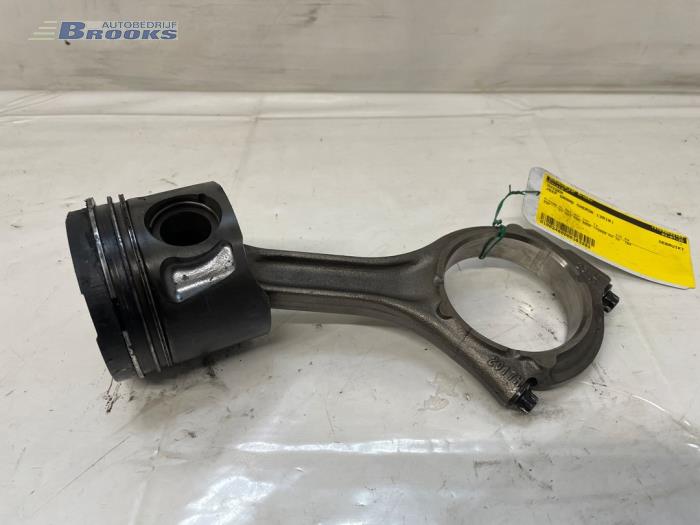 Usados Pistón Jeep Grand Cherokee (WK/WK2) 3.0 CRD V6 24V Precio € 100,00 Norma de margen ofrecido por Autobedrijf Brooks