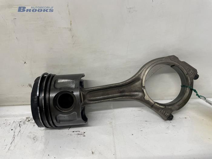 Usados Pistón Jeep Grand Cherokee (WK/WK2) 3.0 CRD V6 24V Precio € 100,00 Norma de margen ofrecido por Autobedrijf Brooks