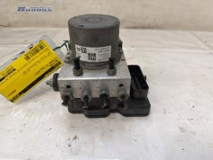 ABS-pump från en Citroën C3 (SX/SW) 1.2 Vti 12V PureTech 2017