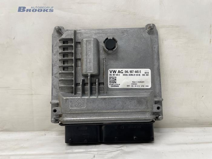 Used Engine management computer Volkswagen Golf VII (AUA) 1.6 TDI BMT 16V Price € 175,00 Margin scheme offered by Autobedrijf Brooks
