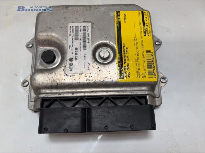 Used Engine management computer Opel Combo 1.3 CDTI 16V ecoFlex Price € 85,00 Margin scheme offered by Autobedrijf Brooks