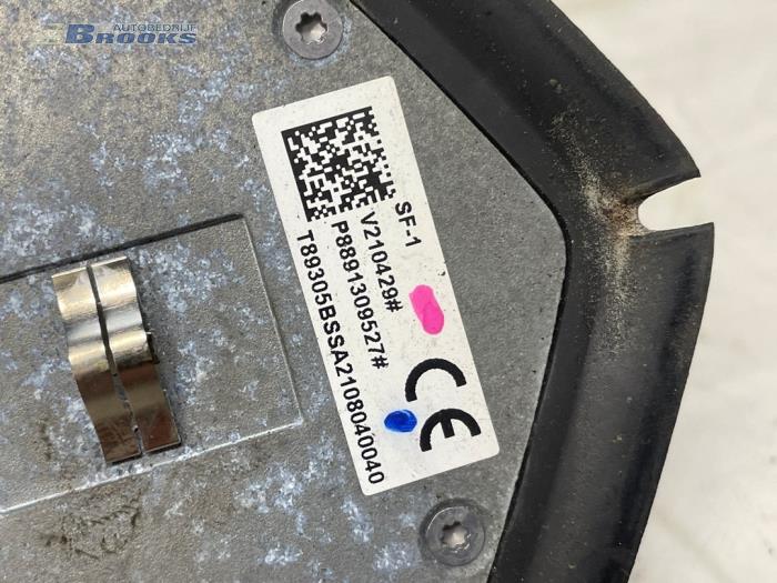 Używane Antena GPS Lynk &amp; Co 01 1.5 PHEV Cena € 65,00 Procedura marży oferowane przez Autobedrijf Brooks