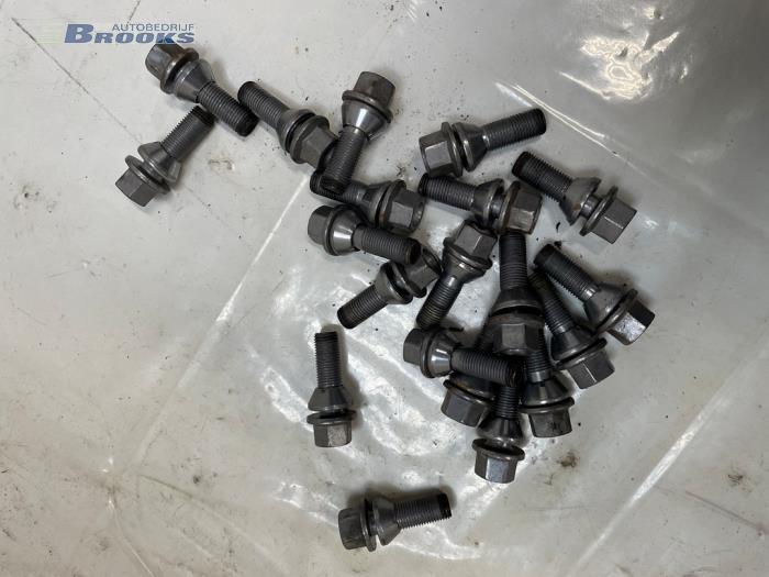 Sportfelgen Set van een Lynk & Co 01 1.5 PHEV 2021