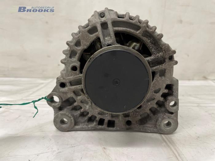 Dynamo från en Volkswagen New Beetle (1Y7) 1.4 16V 2003