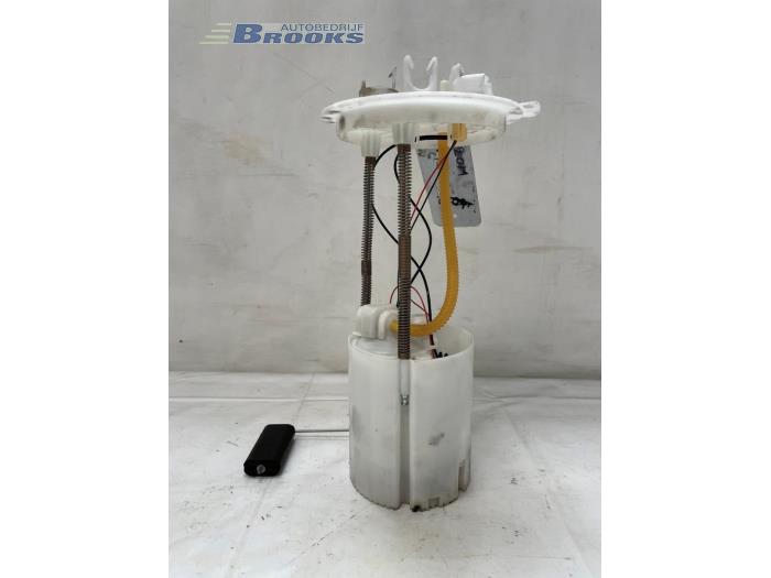 Gebrauchte Kraftstoffpumpe Elektrisch Jeep Compass II (MP) 1.3 4XE 240 16V 4x4 Preis € 125,00 Margenregelung angeboten von Autobedrijf Brooks