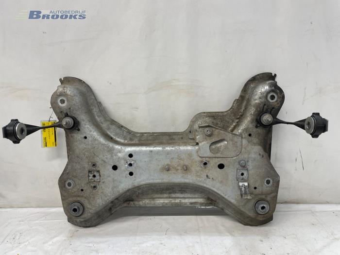 Used Subframe Renault Trafic (1FL/2FL/3FL/4FL) 2.0 dCi 16V 150 Price € 60,00 Margin scheme offered by Autobedrijf Brooks