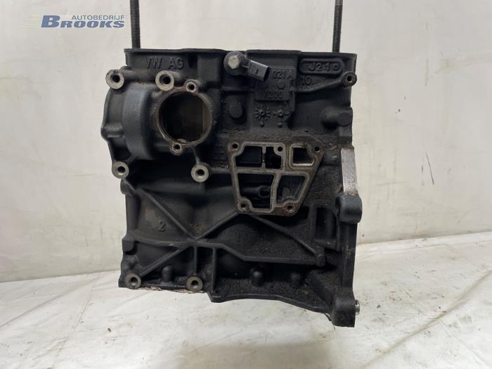 Used Engine crankcase Skoda Fabia II Combi 1.2 TDI 12V Greenline Price € 225,00 Margin scheme offered by Autobedrijf Brooks