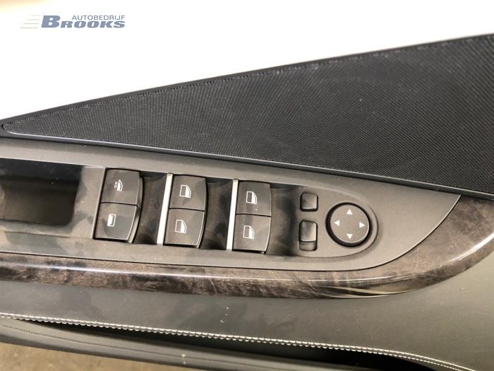 Usados Interruptor de ventanilla eléctrica BMW 6 serie (F12) 650i V8 32V Precio € 120,00 Norma de margen ofrecido por Autobedrijf Brooks
