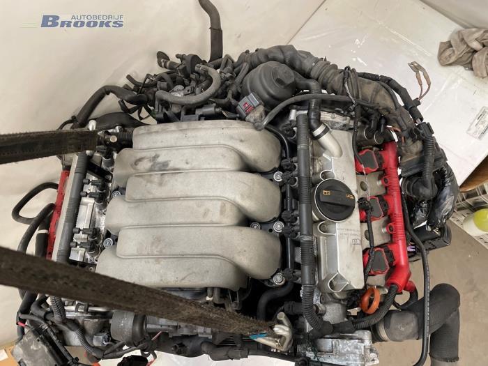 Engine from a Audi A5 (8T3) 3.2 FSI V6 24V 2008