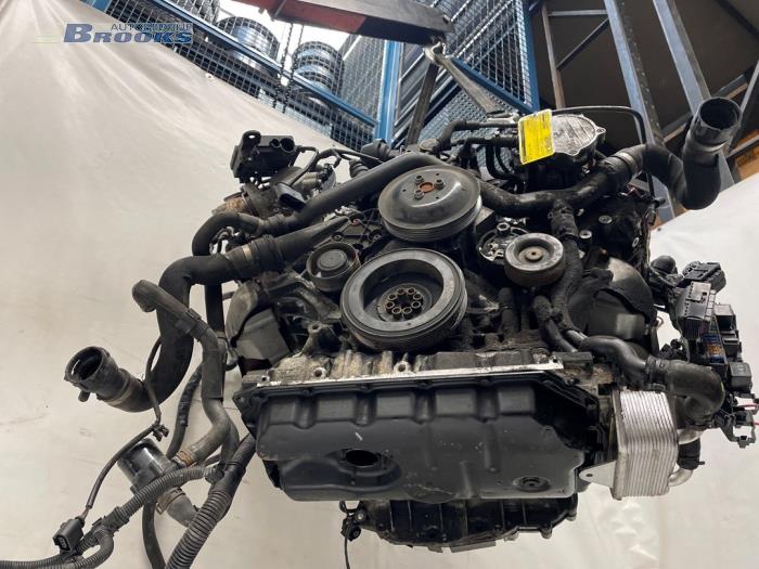 Engine from a Audi A5 (8T3) 3.2 FSI V6 24V 2008