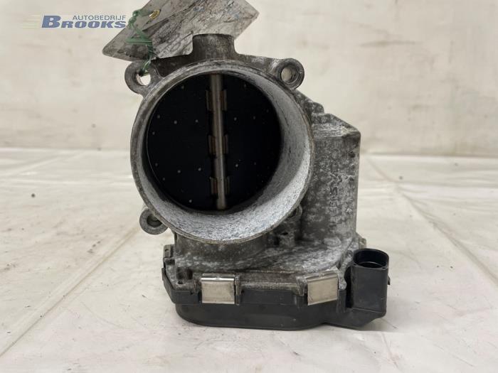 Usagé Boitier papillon Audi A5 (8T3) 3.2 FSI V6 24V Prix € 50,00 Règlement à la marge proposé par Autobedrijf Brooks