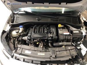 Begagnade Kylare Citroen C4 Cactus (0B/0P) 1.2 PureTech 82 12V Pris € 25,00 Marginaltabell erbjuds av Autobedrijf Brooks