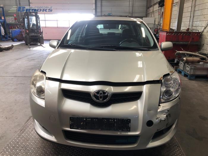 Usagé Radiateur Toyota Auris (E15) 1.6 Dual VVT-i 16V Prix € 50,00 Règlement à la marge proposé par Autobedrijf Brooks
