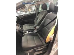 Usados Cinturón de seguridad izquierda delante Volkswagen Golf VII (AUA) 1.4 TSI BlueMotion Technology 125 16V Precio € 300,00 Norma de margen ofrecido por Autobedrijf Brooks